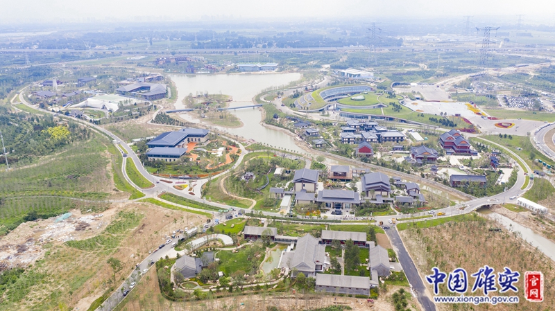 “大張堡村如今變成了美麗的雄安郊野公園，大家就想常‘回家’看看。”王占忠說(shuō)，征遷安置工作從來(lái)不是簡(jiǎn)單的拆房子，讓群眾滿意才是工作的最終目標(biāo)。如今，全村都全力支持新區(qū)建設(shè)，大家都盼著雄安未來(lái)的美好生活。中國(guó)雄安官網(wǎng)記者牛思佳 攝