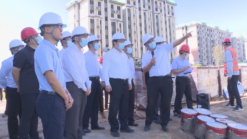 時政播報丨張國華到雄東片區(qū)調(diào)研檢查安置房和公共服務(wù)配套設(shè)施建設(shè)情況并召開座談會