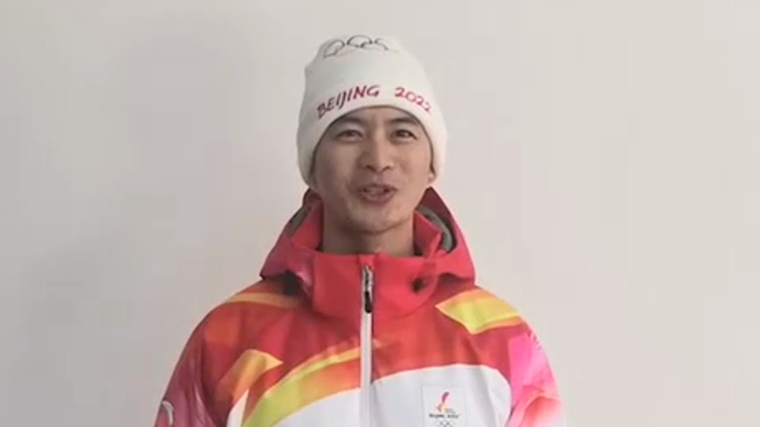 火炬手羅爽：見(jiàn)證神圣時(shí)刻 這是所有雄安建設(shè)者的榮譽(yù)