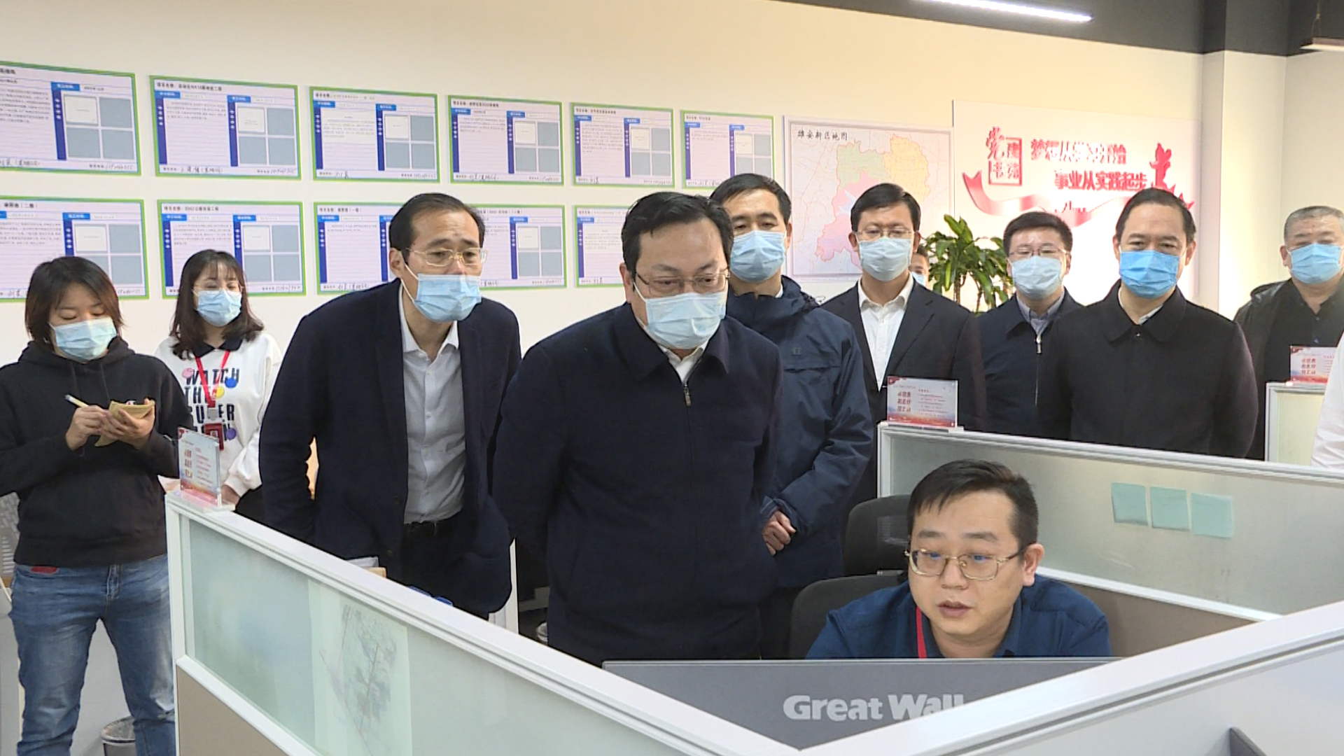 時(shí)政播報(bào)丨張國華到新區(qū)建設(shè)指揮部調(diào)研并召開專題會(huì)議