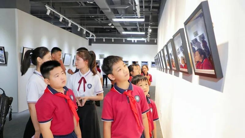 神舟十二號航天員湯洪波攝影展亮相雄安新區(qū)