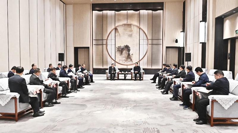 張國華與中國能源建設(shè)集團(tuán)有限公司董事長宋海良一行舉行工作座談