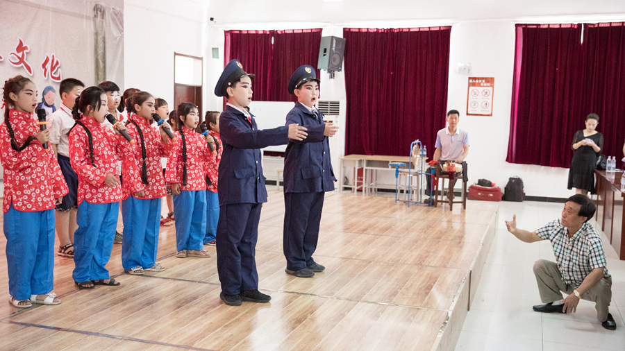 【網絡中國節】雄安小學生誦讀、書法、武術、戲劇迎端午